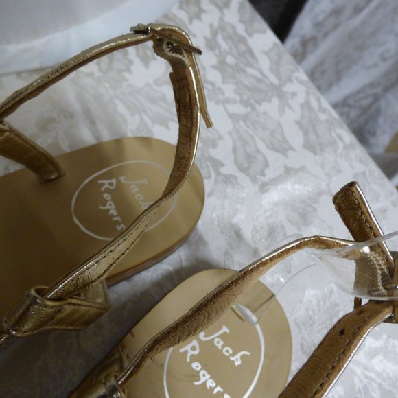 Jack Rogers Metalic Thong Sandals, Gold, Size 9 - Picture 5 of 10